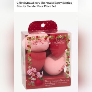 Célavi Strawberry Shortcake Berry Besties Beauty Blenders - Pink & Red Set